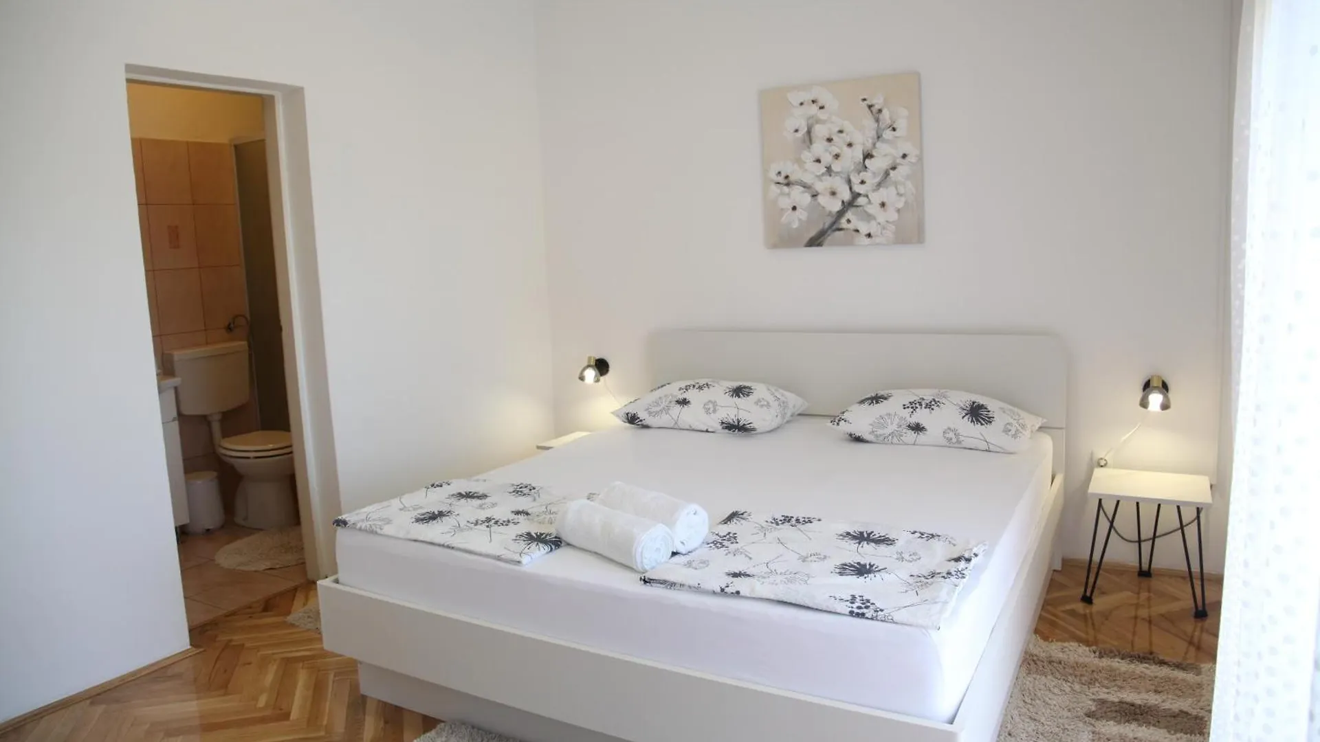 Rooms Kresan Zadar 0*,  Croatia